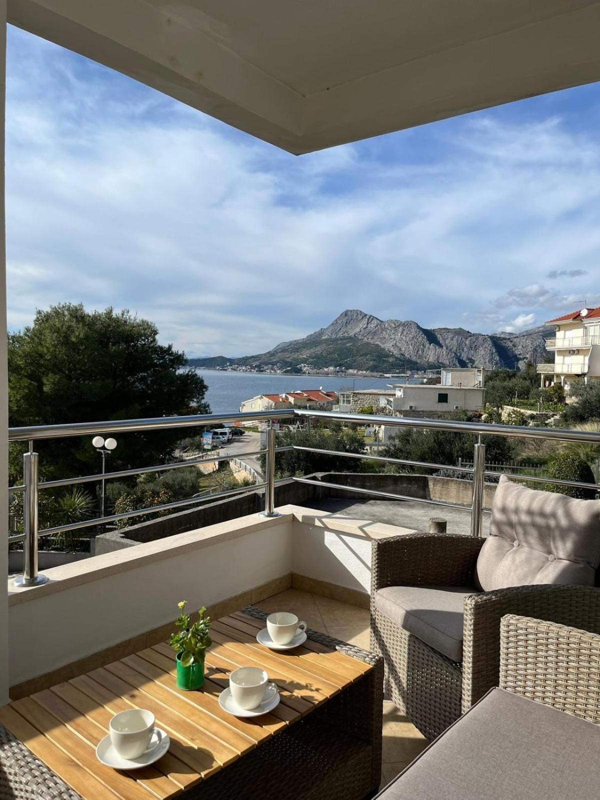 Apartment Ines Omiš Zewnętrze zdjęcie
