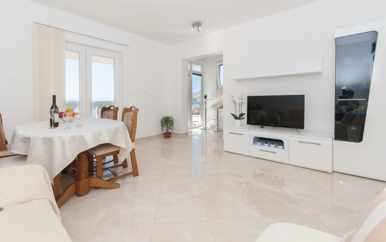 Apartment Ines Omiš Zewnętrze zdjęcie